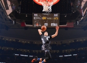 字母哥重要时刻最后时刻胜出，切尔西带队取胜！赛场气氛高涨