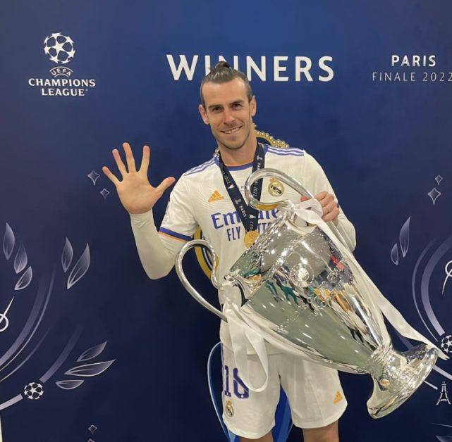 南安普顿老将因伤告别赛季,感动球迷赞誉 南安普顿老将因伤告别赛季,感动球迷赞誉