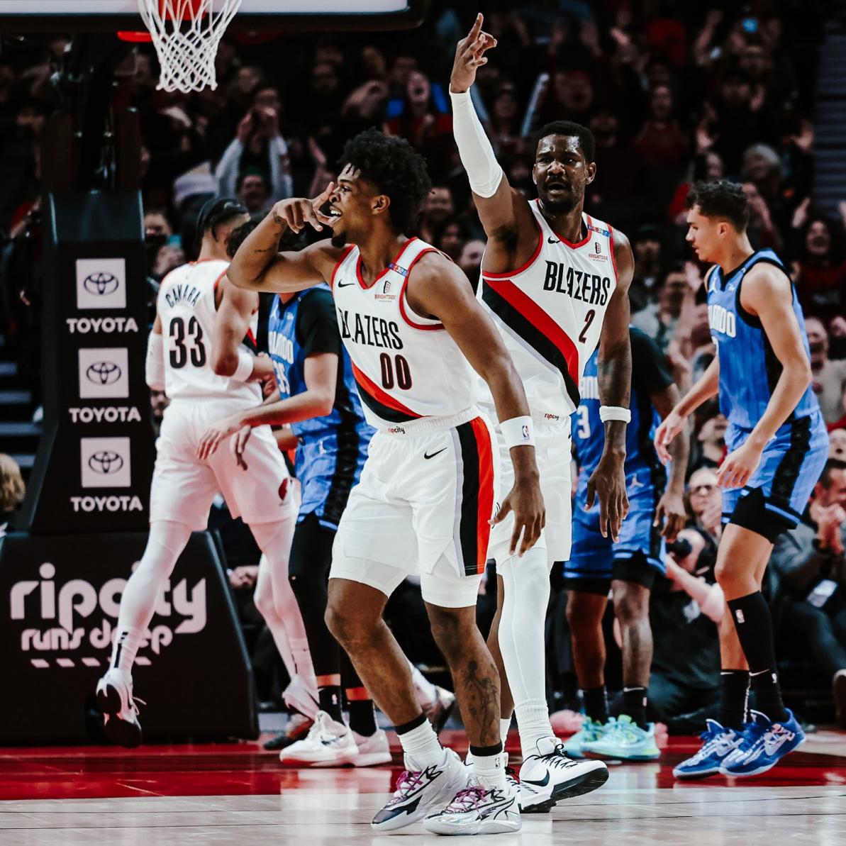 魔术三巨头联手,复出首战轰40分得分突破,复出首战轰40分冲击季后赛!的简单介绍 魔术三巨头联手,复出首战轰40分得分突破,复出首战轰40分冲击季后赛!的简单介绍