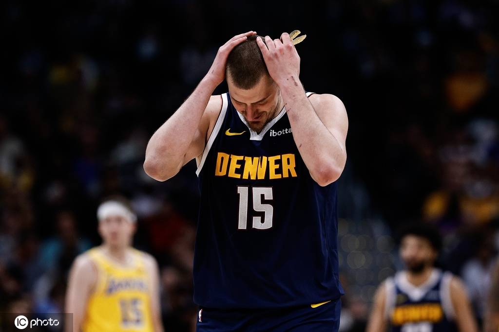 包含约基奇复出首战，狂砍50分状态火爆，狂砍50分成为焦点！的词条